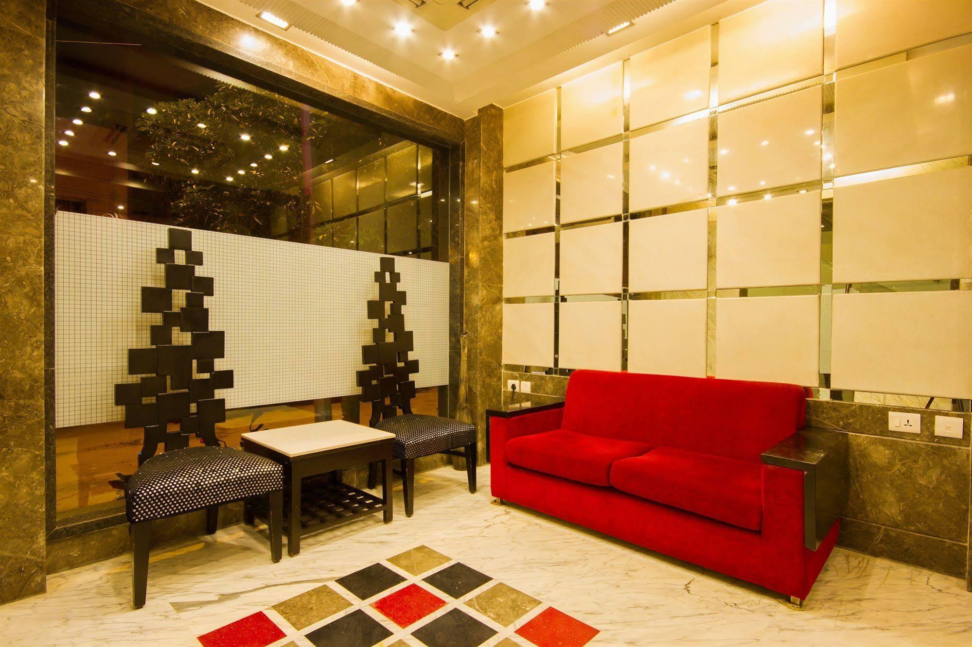 Hotel Suncourt Corporate New Delhi Extérieur photo